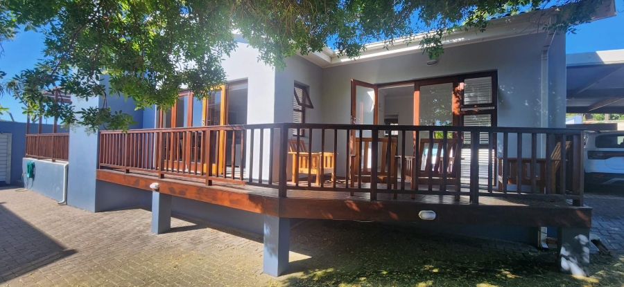 6 Bedroom Property for Sale in Fraaiuitsig Western Cape